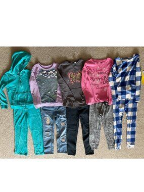 Lot of 10 - Girls Fall/Winter Clothes - Size 7 & 8